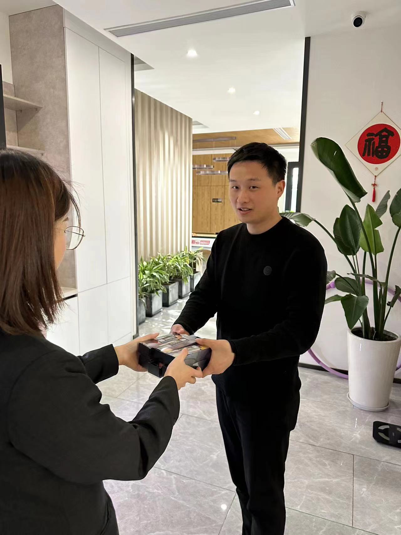 妇女节快乐| 感谢永远热爱、独立又与众不同的,无需定义的自己!